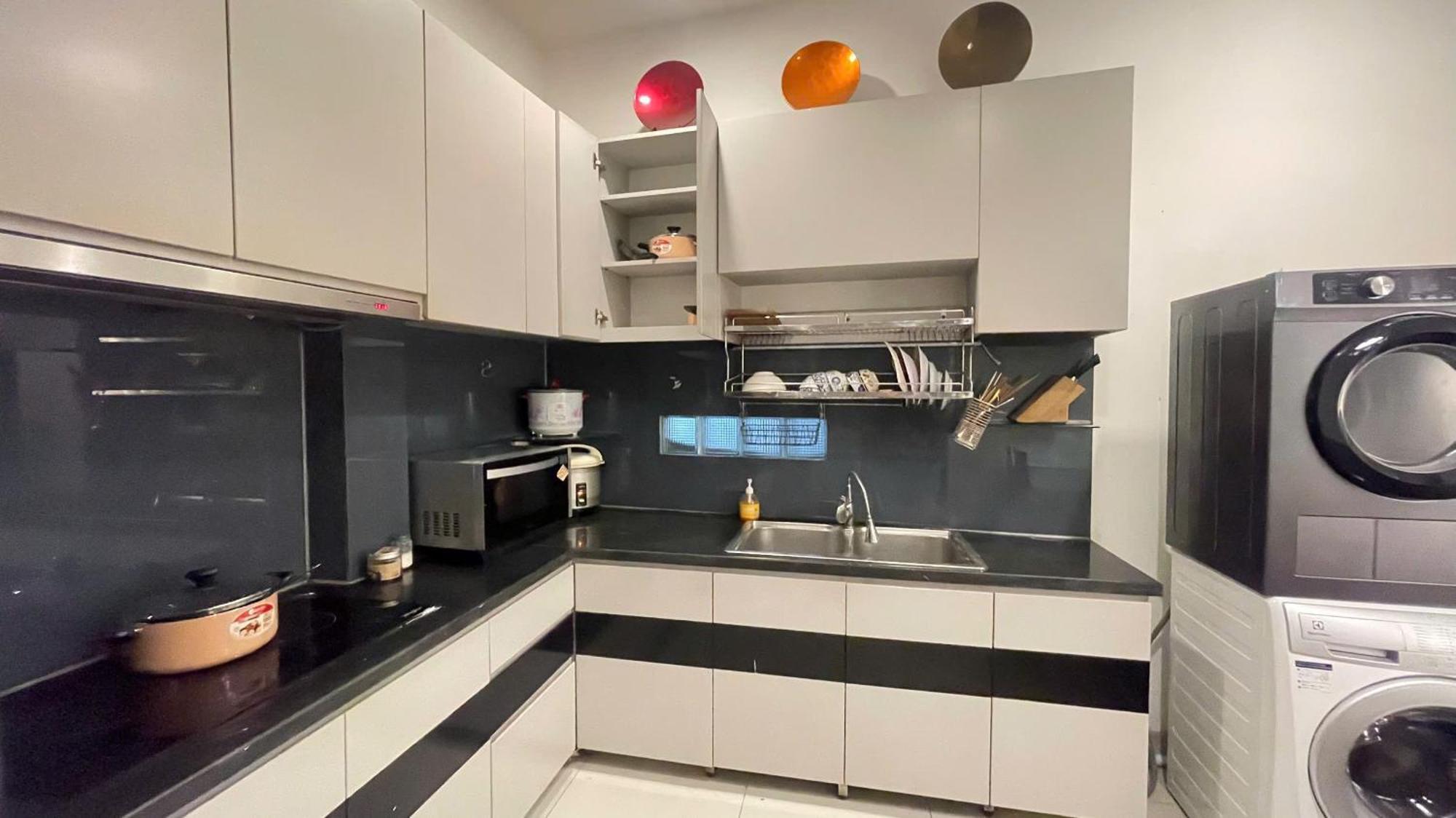 Sky House Apartment